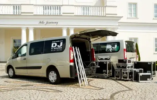 Obsługa techniczna imprez Poznań – nagłośnienie i oświetlenie sceniczne