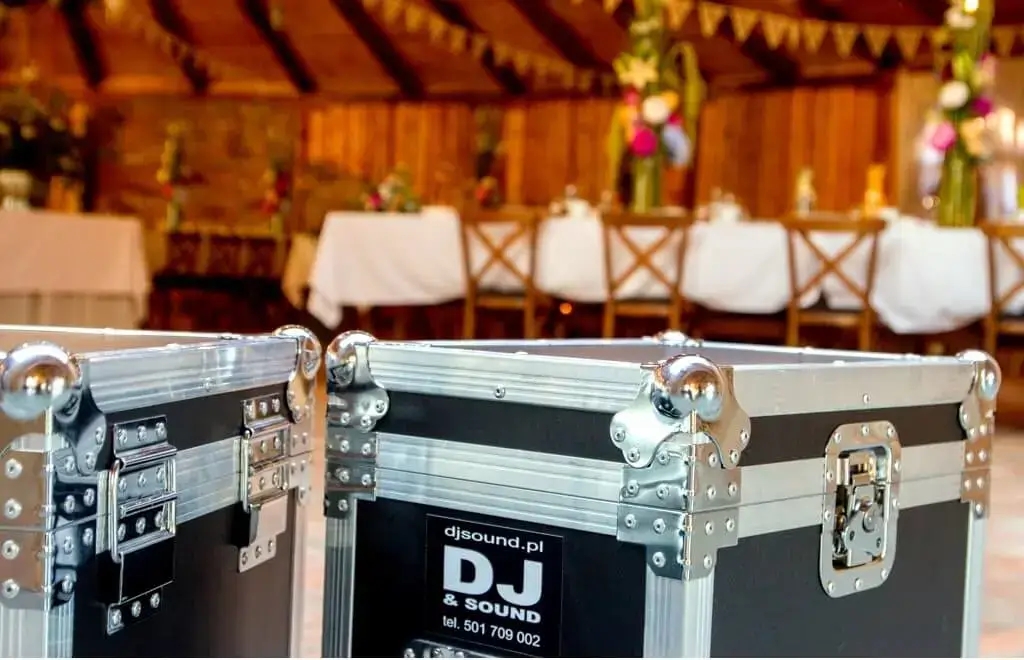 Nagłośnienie wesela sprzętem HK Audio i Shure – wysoka jakość dźwięku