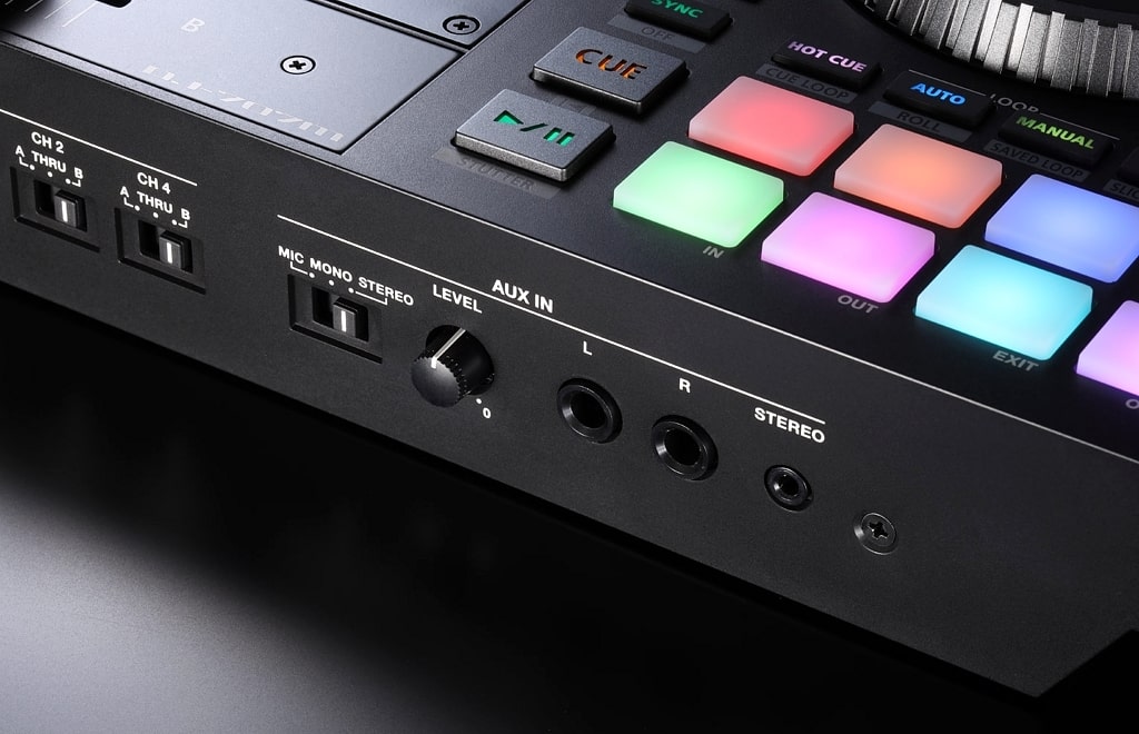 Roland DJ-707m aux Roland DJ-707m aux